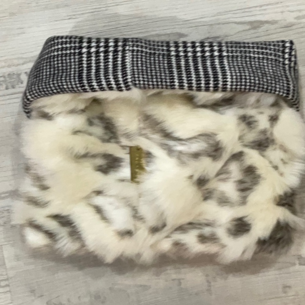 Reversible Faux Fur/ hounds tooth fleece neck gaiter